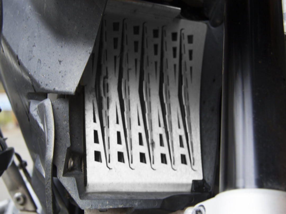 AltRider Radiator Guard for the BMW R 1200 GS Adventure Water Cooled (2014-2017) - Silver