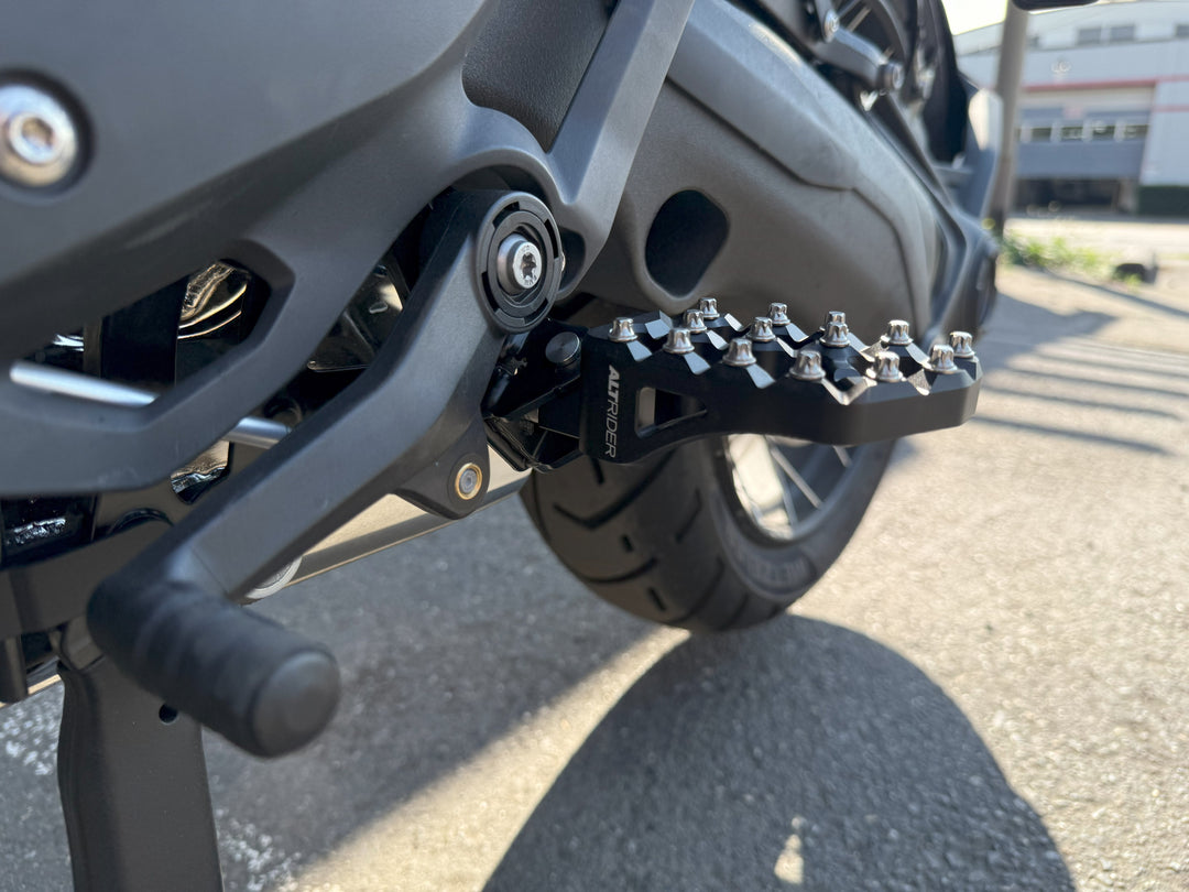 AltRider Adventure X Foot Pegs for the BMW R 1300 / 1250 / 1200 GS/GSA