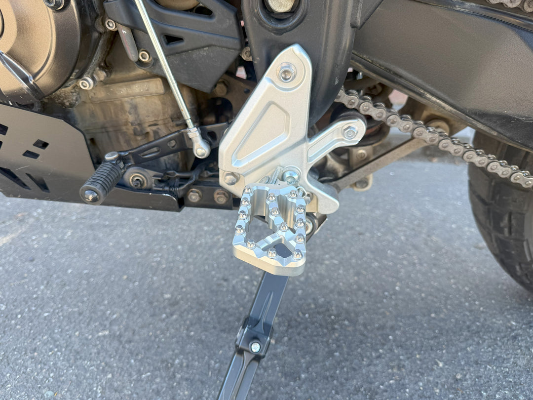 AltRider Adventure Foot Pegs for Yamaha Tenere 700 and KTM / Husqvarna / GasGas Models